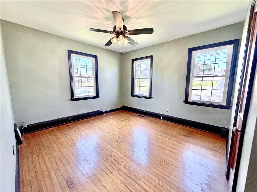 124 East Lawn Property Photo 22
