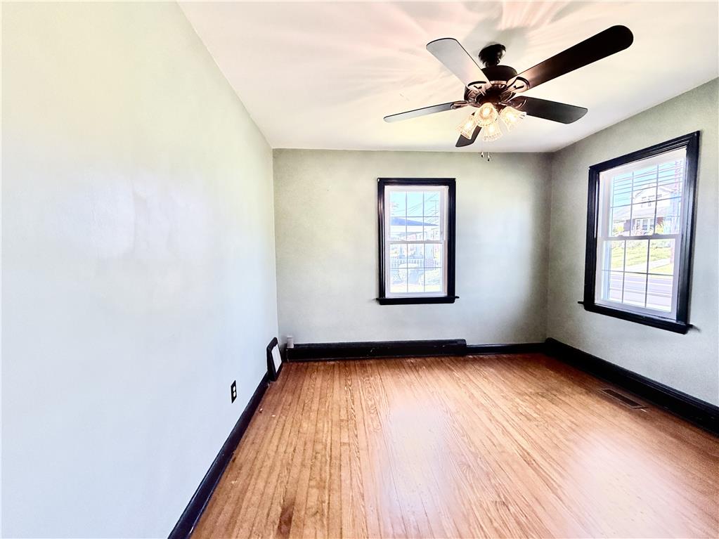 124 East Lawn Property Photo 23