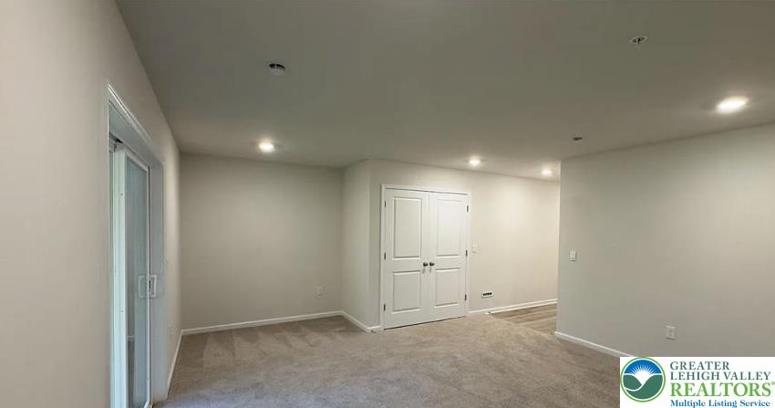8342 Alexander Court Property Photo 9