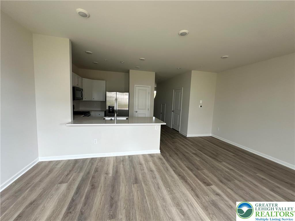 1272 Susan Circle Property Photo 14