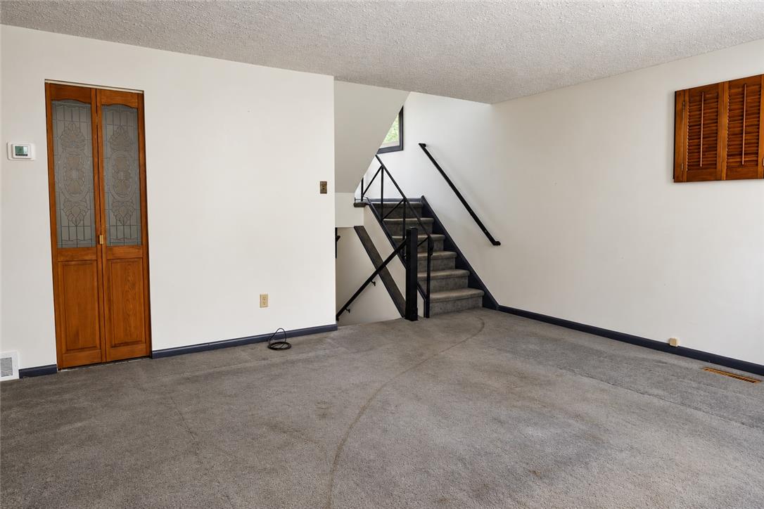 713 Mohawk Street Property Photo 2