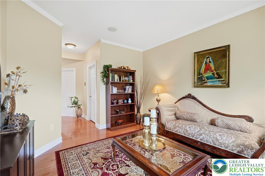 4415 Crosswinds Drive Property Photo 8