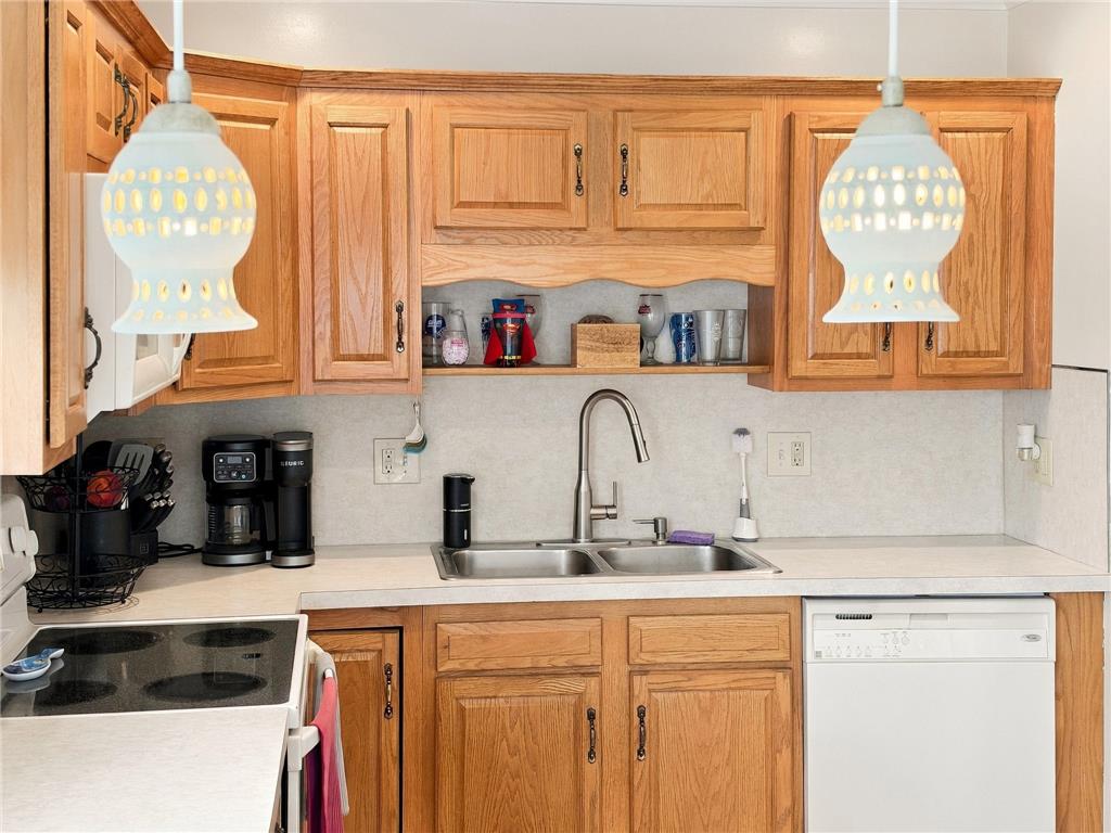 723 Circle Drive Property Photo 14
