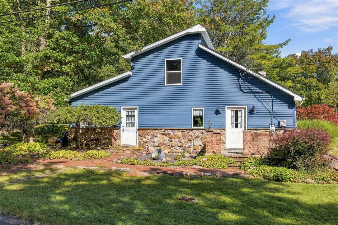 14 Twin Lake Road Property Photo 3