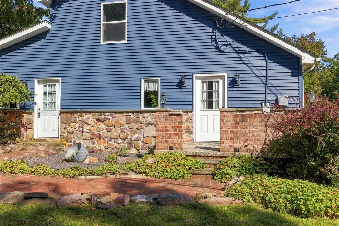 14 Twin Lake Road Property Photo 4