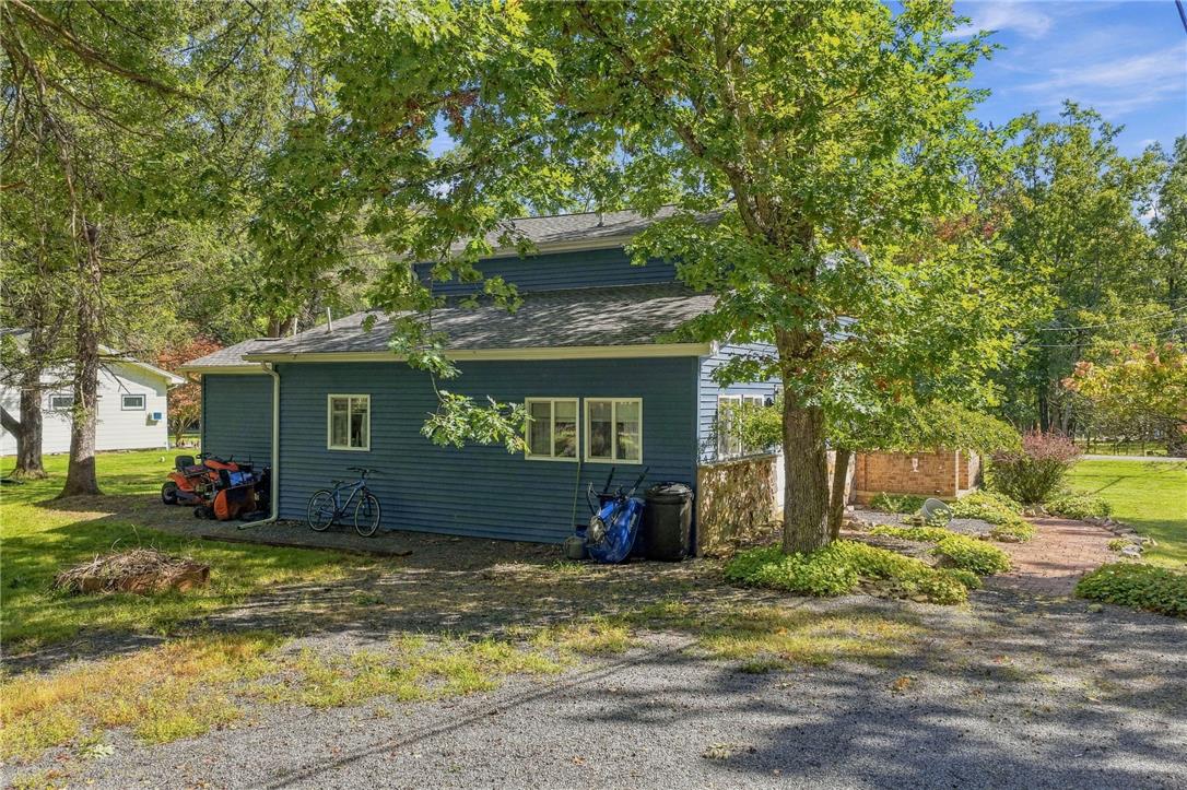 14 Twin Lake Road Property Photo 6