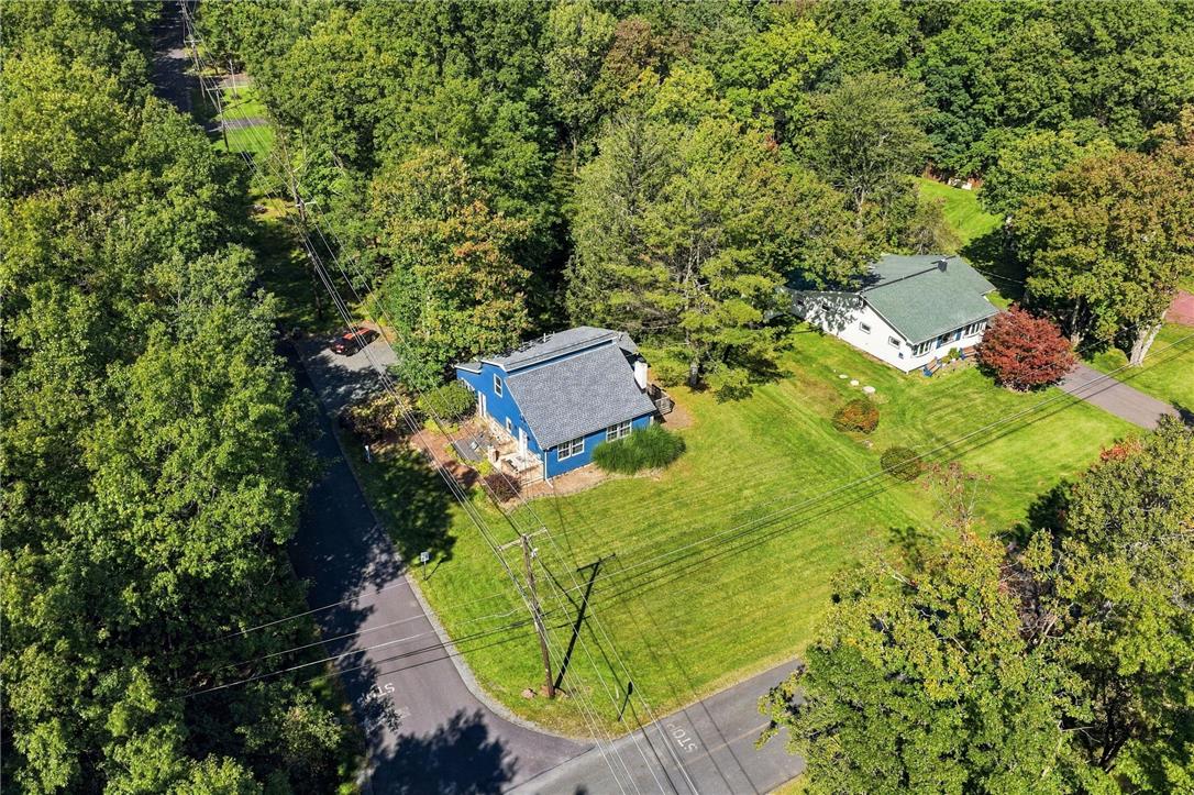 14 Twin Lake Road Property Photo 11