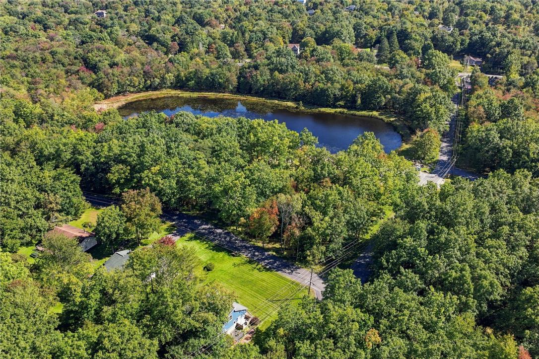 14 Twin Lake Road Property Photo 13