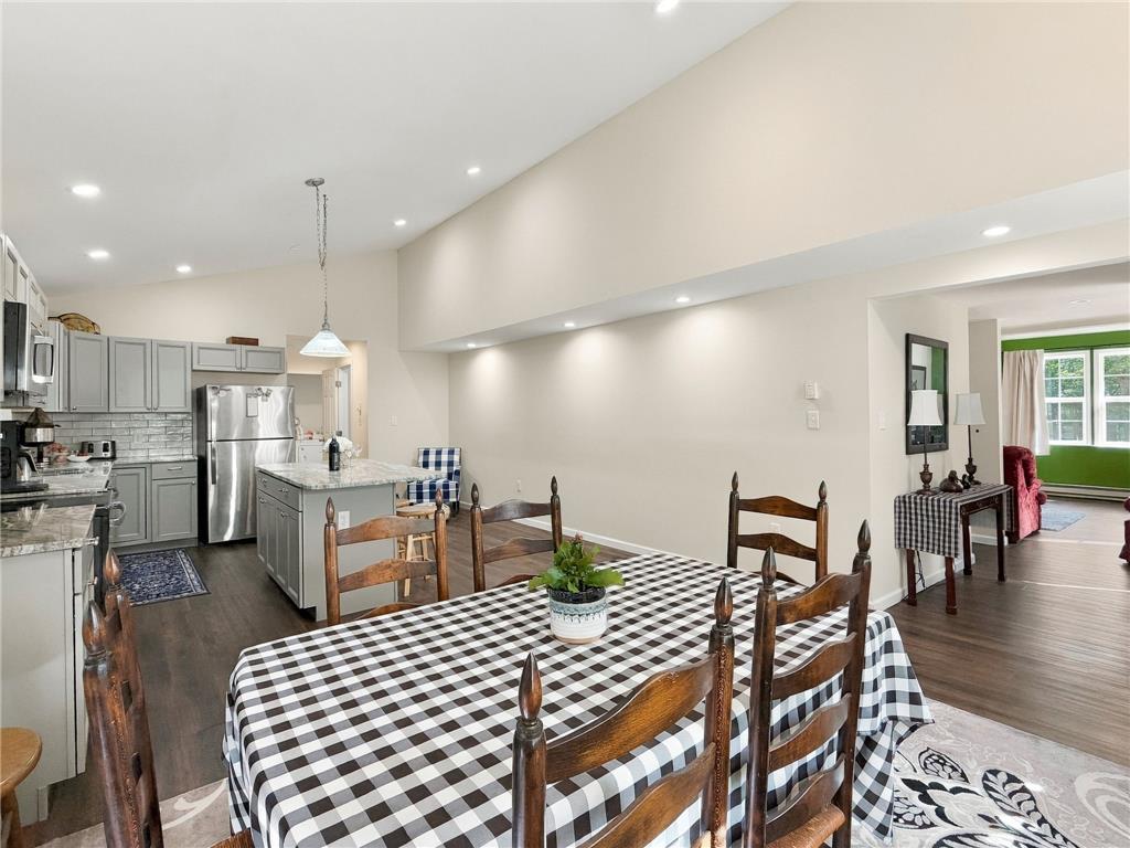14 Twin Lake Road Property Photo 25