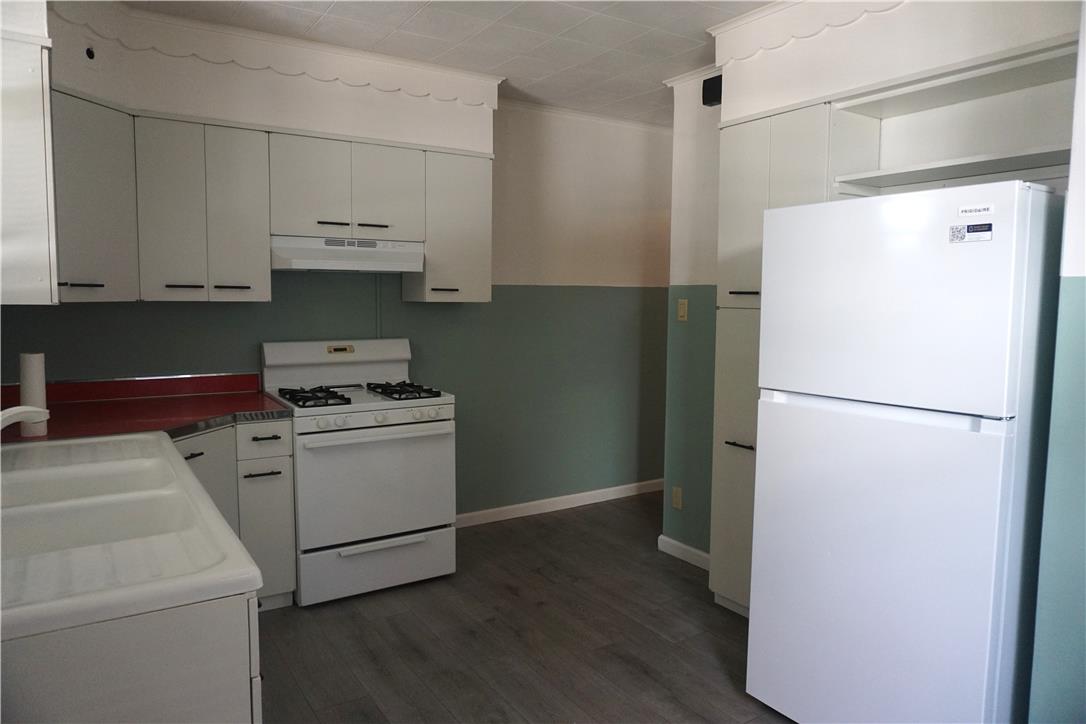 2140 West Washington Street Property Photo 11
