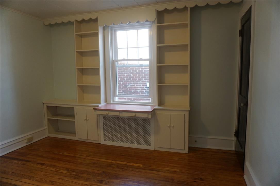 2140 West Washington Street Property Photo 14