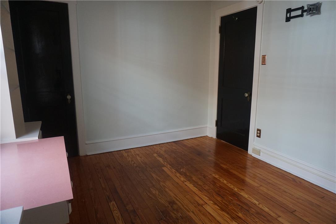 2140 West Washington Street Property Photo 15