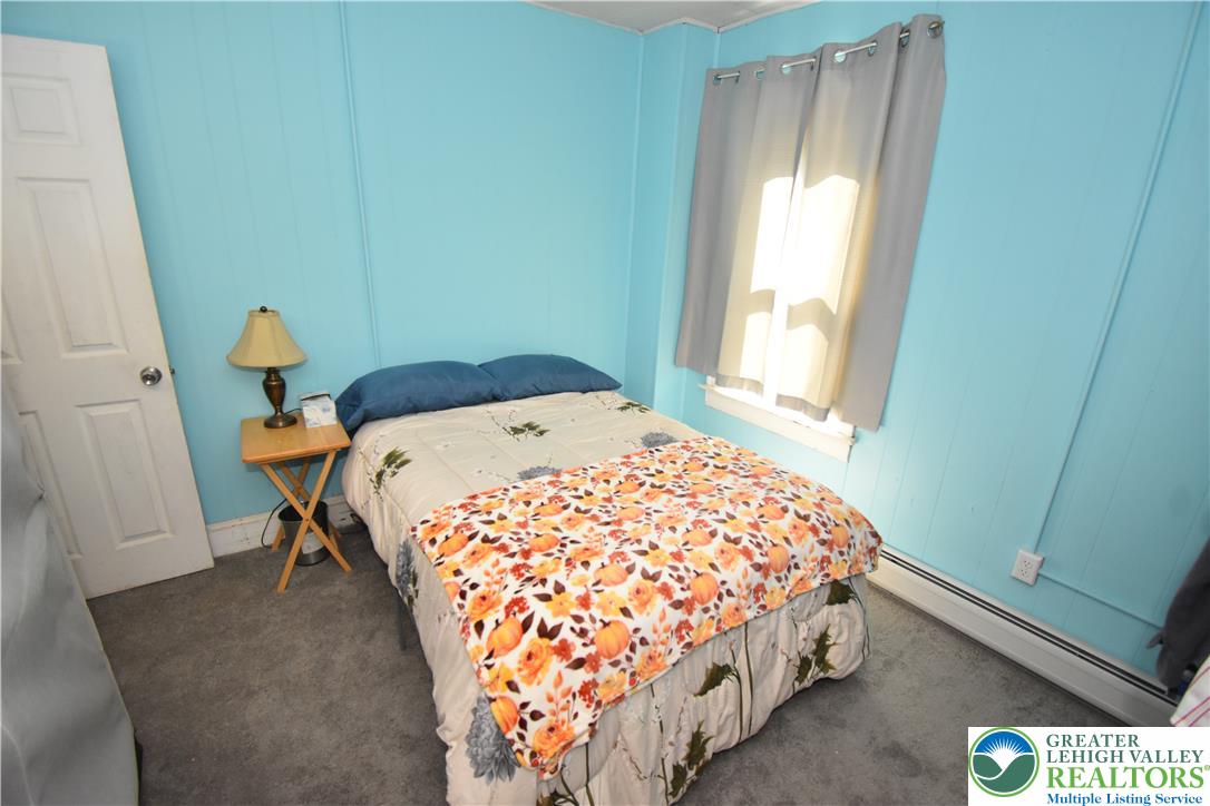 470 West Berwick Street Property Photo 17