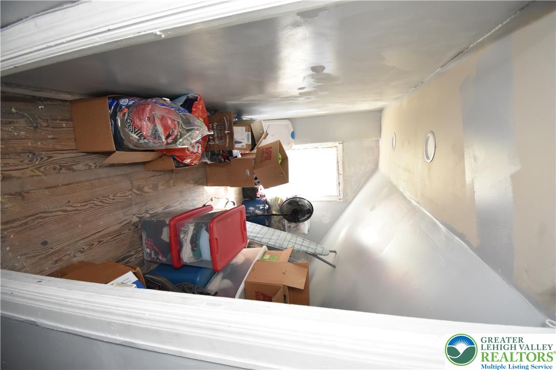 470 West Berwick Street Property Photo 21
