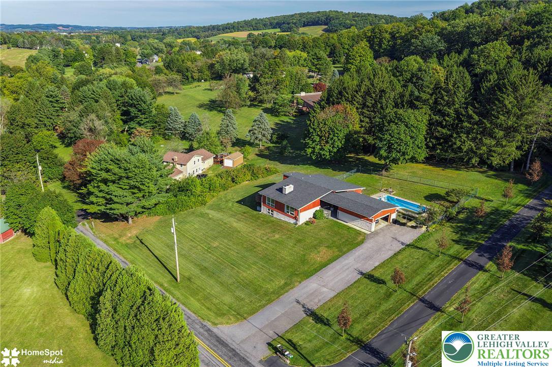 7758 Sechler Road Property Photo 4