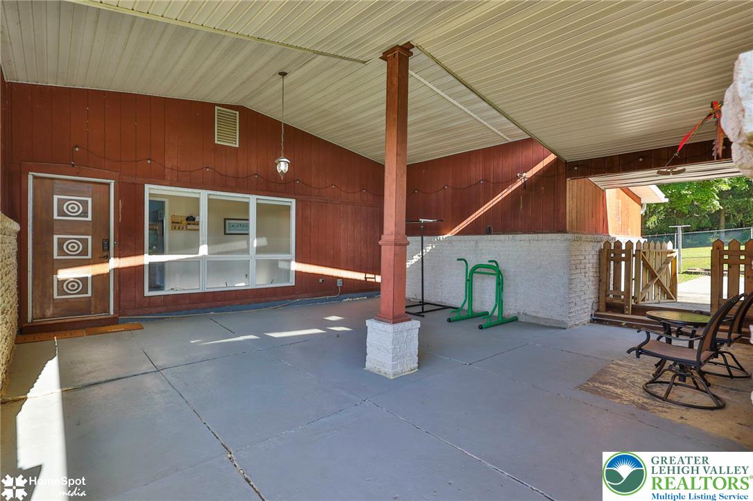 7758 Sechler Road Property Photo 12