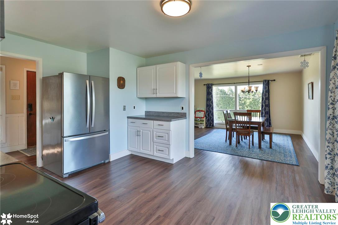 7758 Sechler Road Property Photo 25