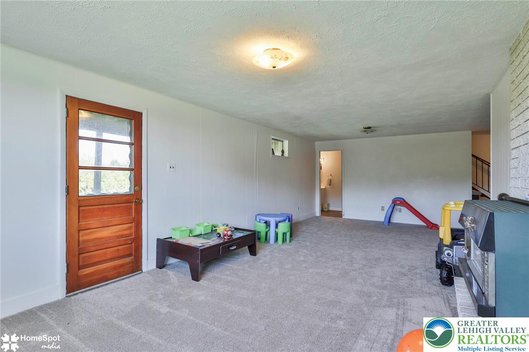 7758 Sechler Road Property Photo 41