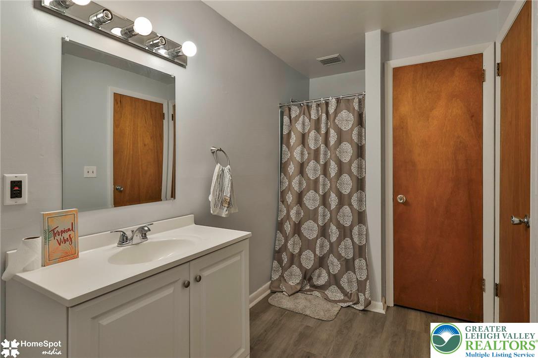 7758 Sechler Road Property Photo 43