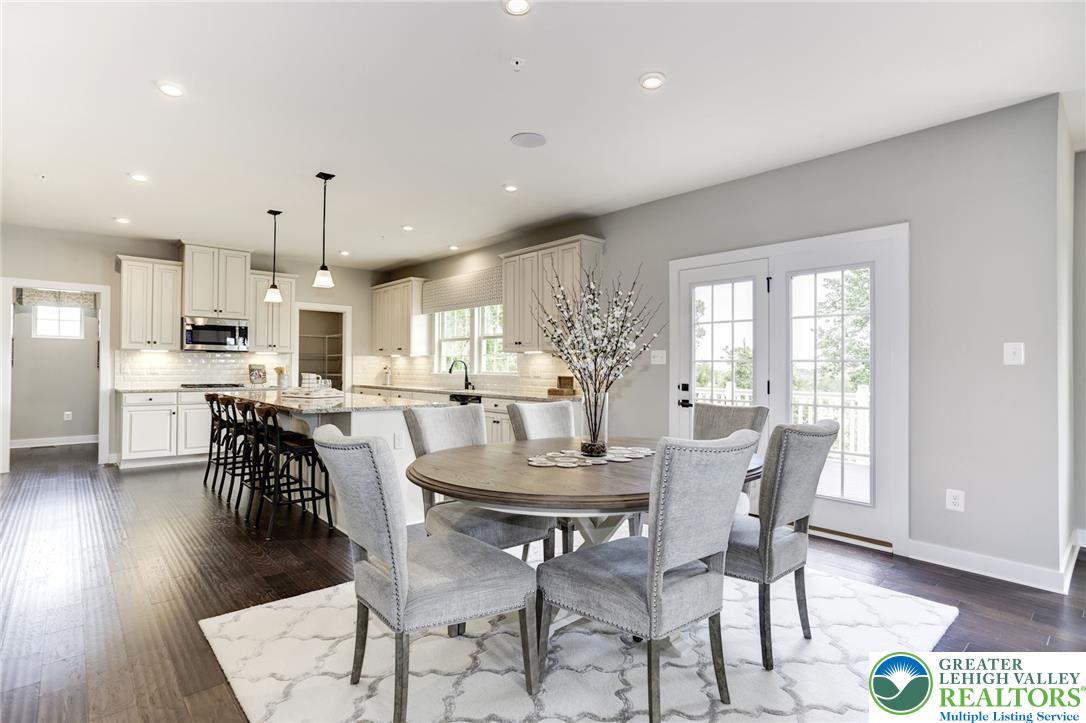 785182 Property Photo 3