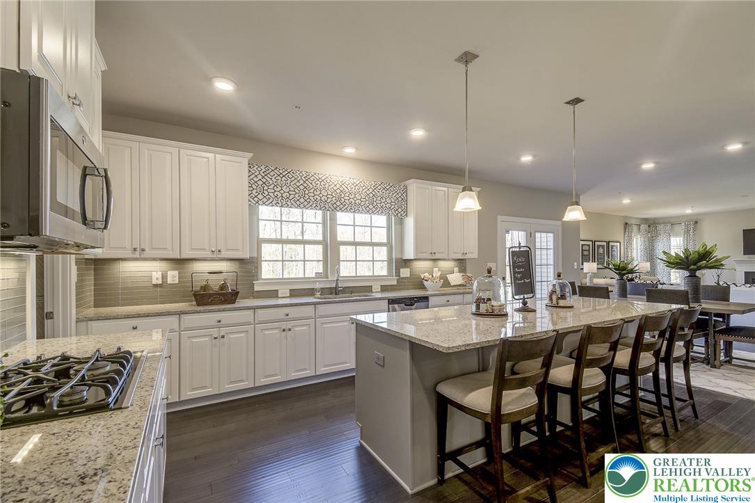785182 Property Photo 4