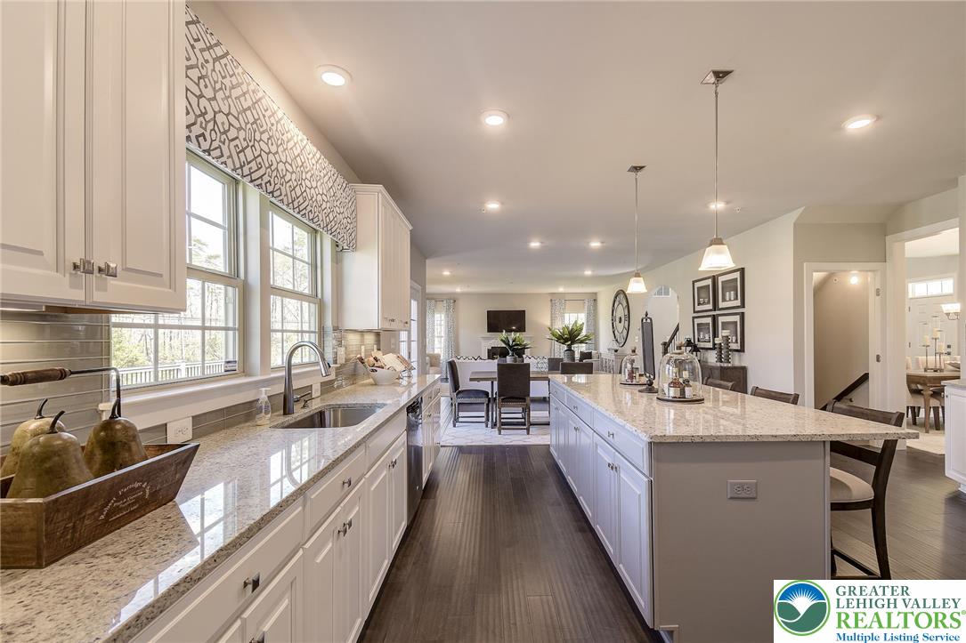 785182 Property Photo 5