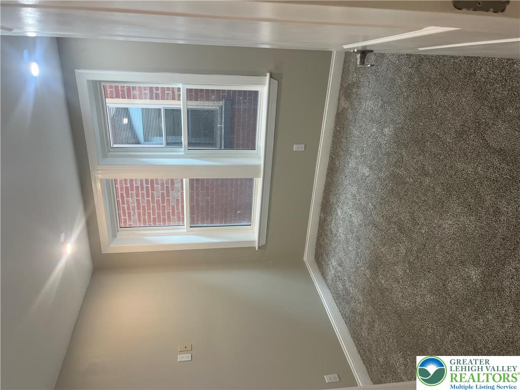 139 Main Street 4 Property Photo 13