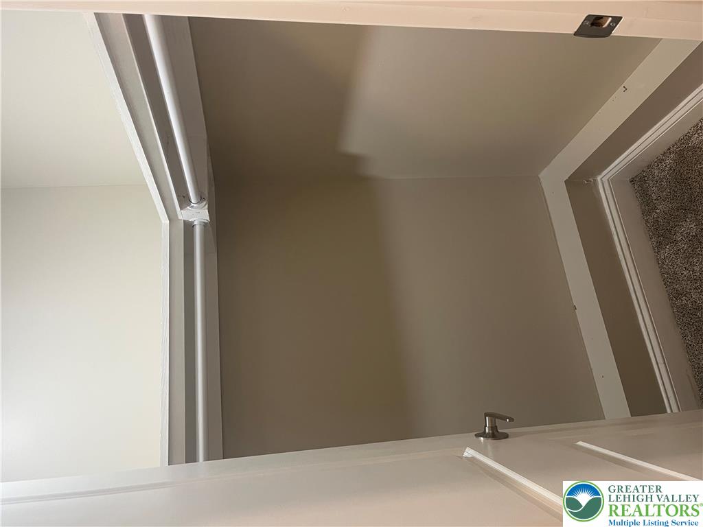 139 Main Street 4 Property Photo 14