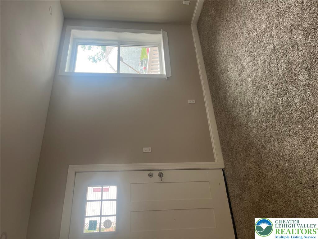 139 Main Street 4 Property Photo 15