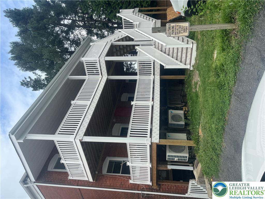 139 Main Street 4 Property Photo 18
