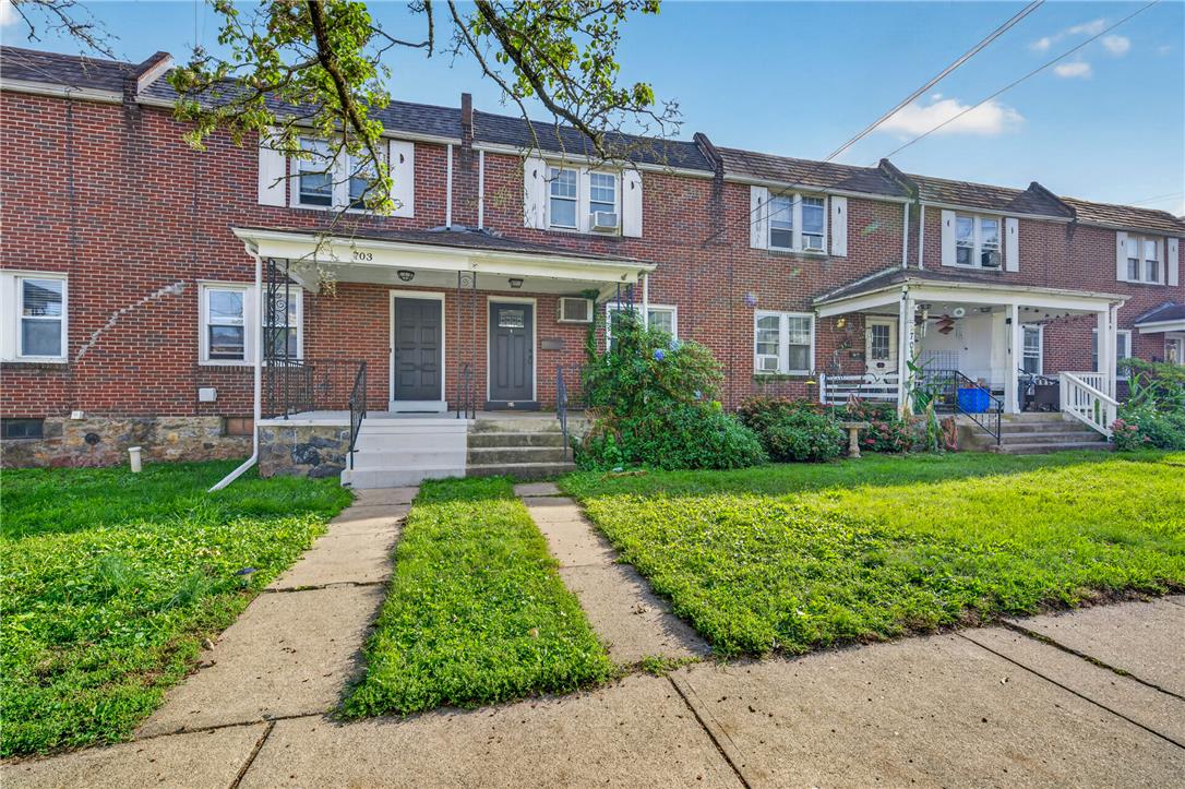 705 Spring Street Property Photo 4