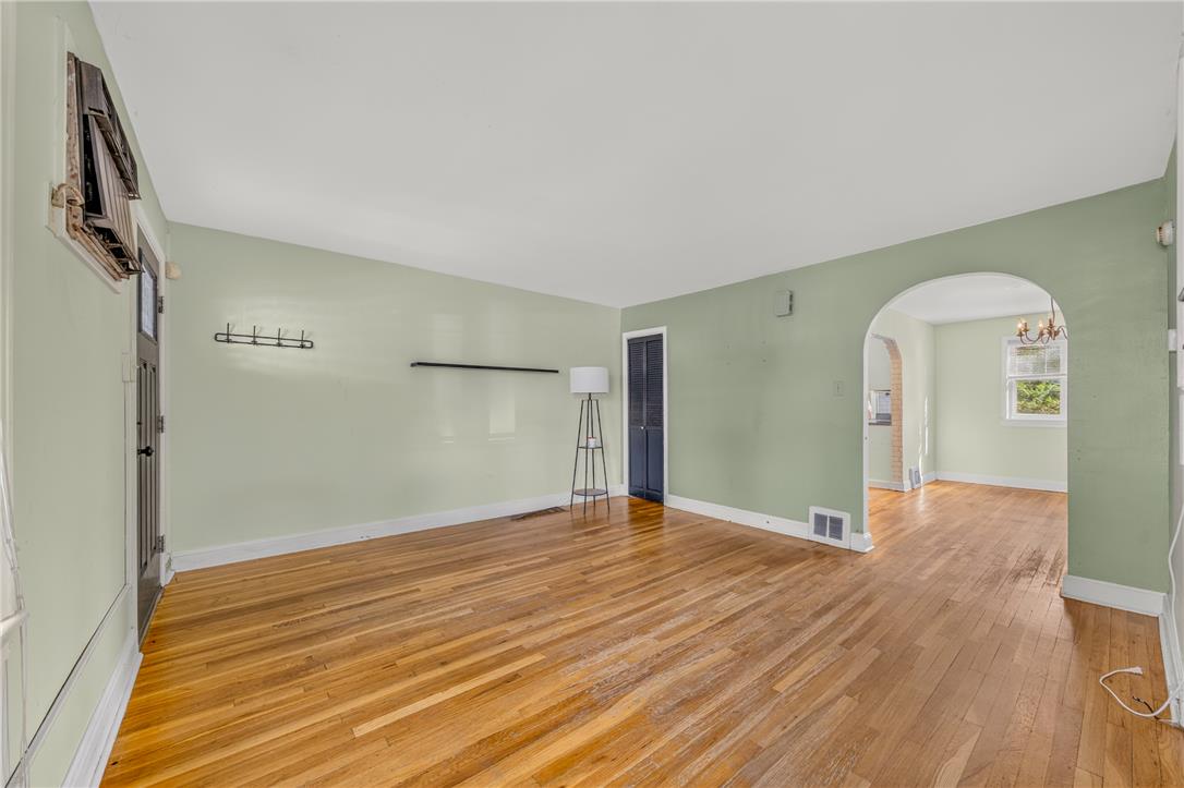 705 Spring Street Property Photo 11