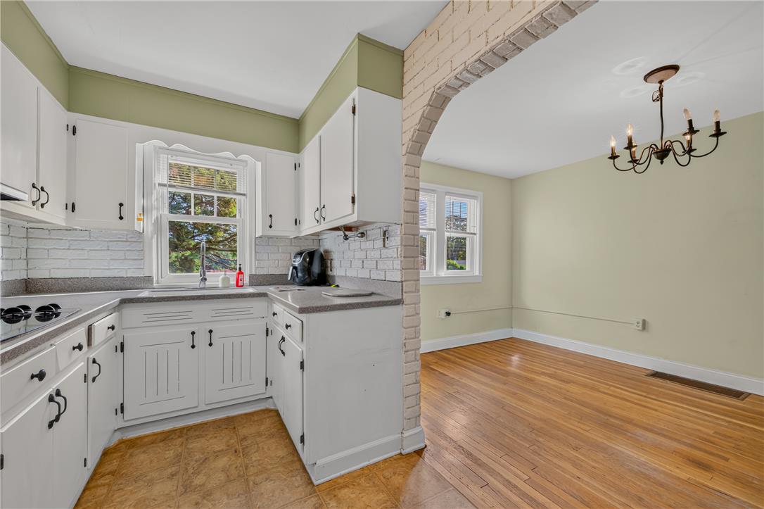705 Spring Street Property Photo 22