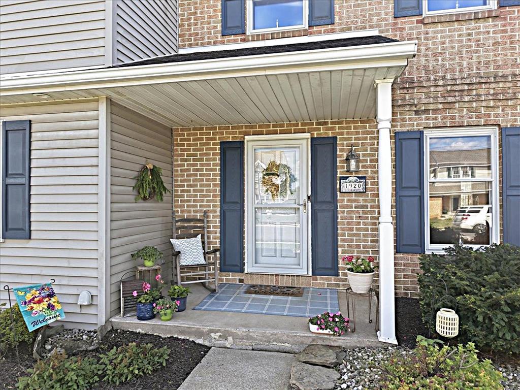 1920 Belleview Drive Property Photo 4