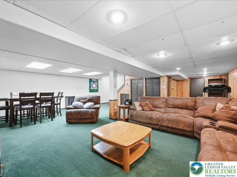 1920 Belleview Drive Property Photo 54