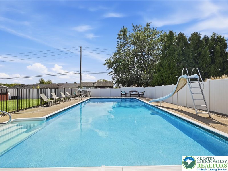 1920 Belleview Drive Property Photo 67