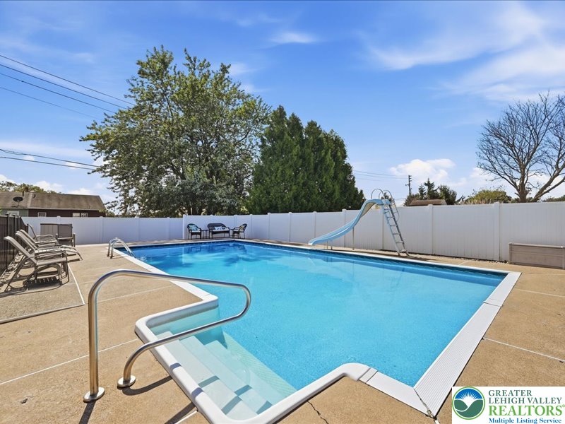 1920 Belleview Drive Property Photo 68