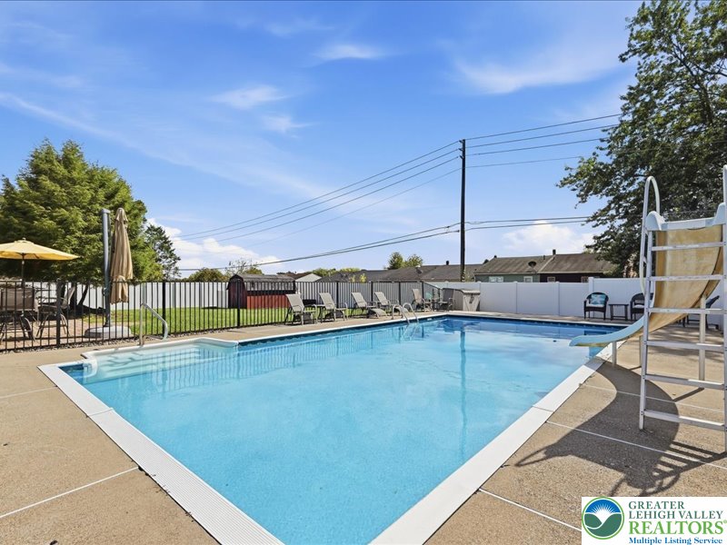 1920 Belleview Drive Property Photo 69