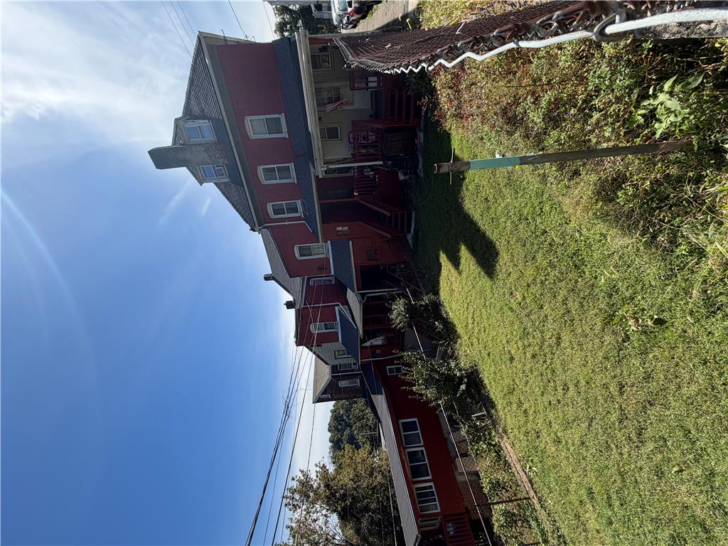 675 Bushkill Street Property Photo 7