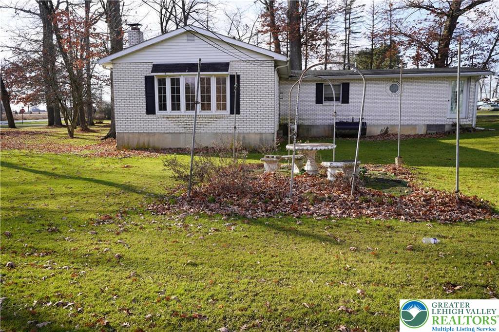 46 School Road Property Photo 10