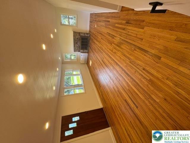 1561 Limeport Pike Property Photo 4