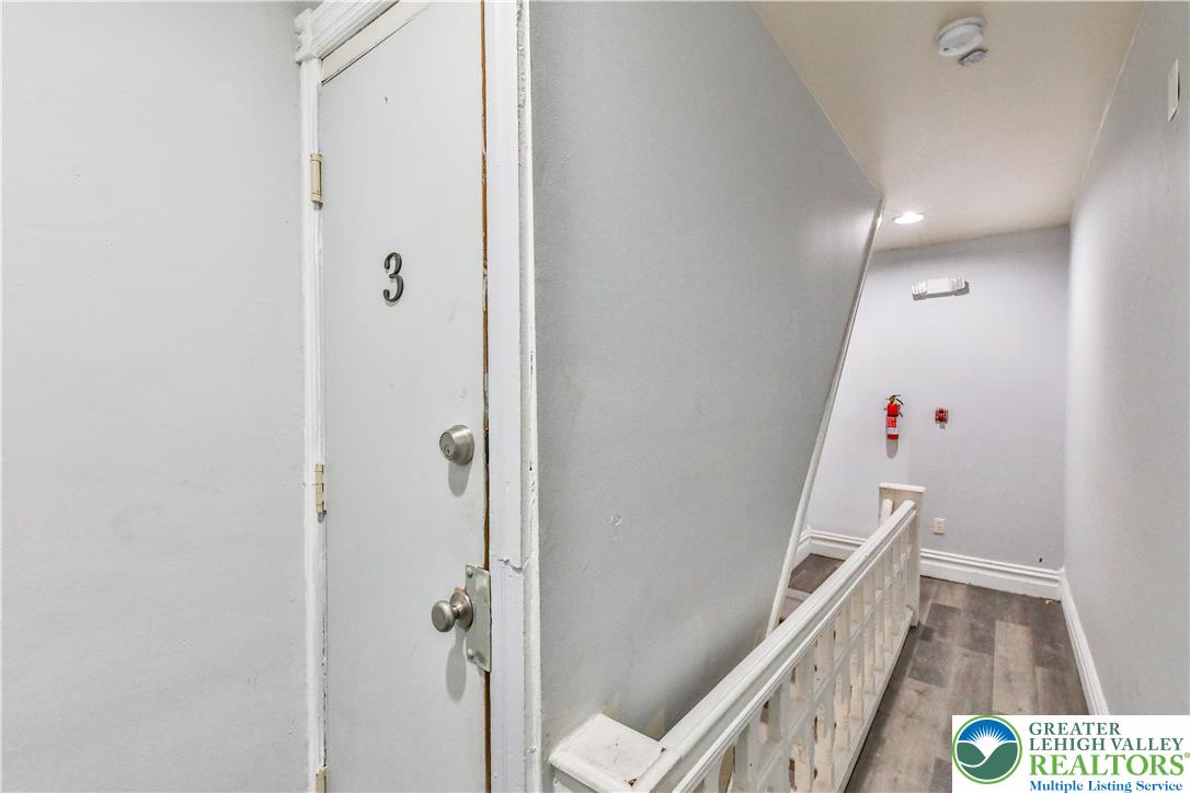 39 North 11th Street C Property Photo 4