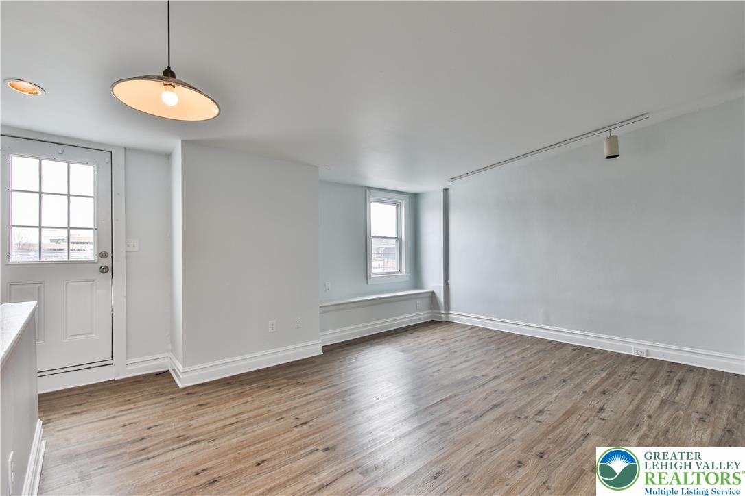 39 North 11th Street C Property Photo 7