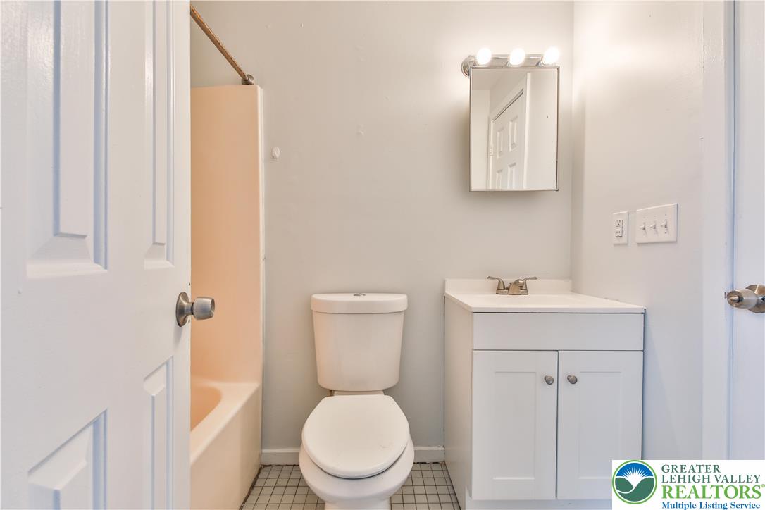 39 North 11th Street C Property Photo 15