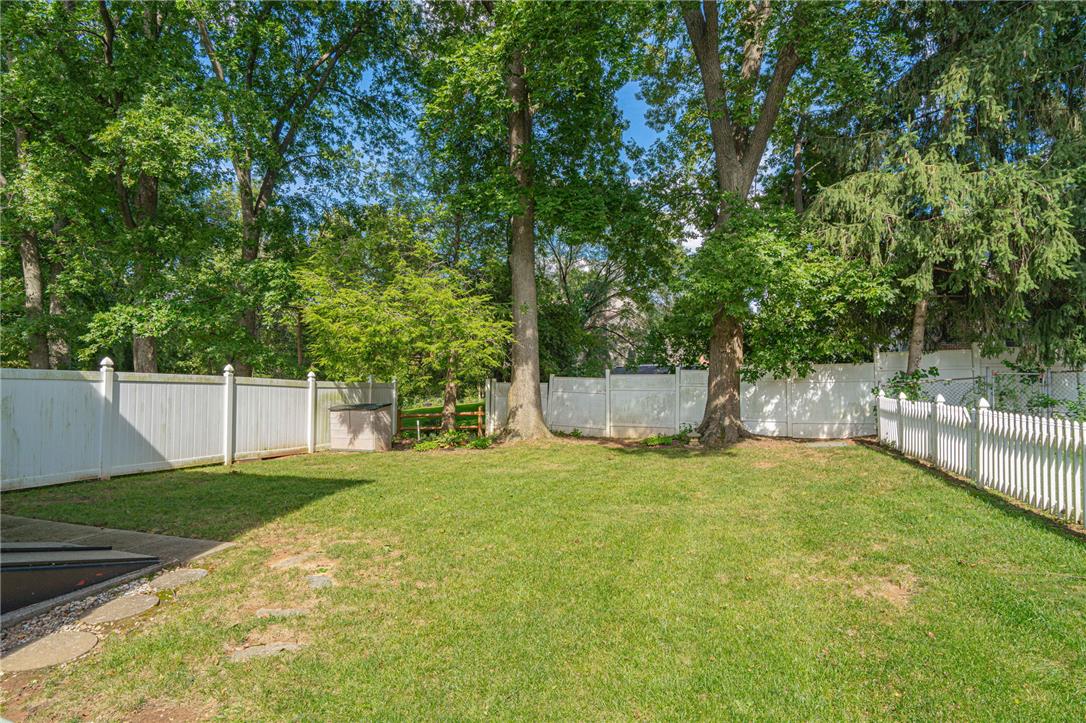 1981 Aster Road Property Photo 42