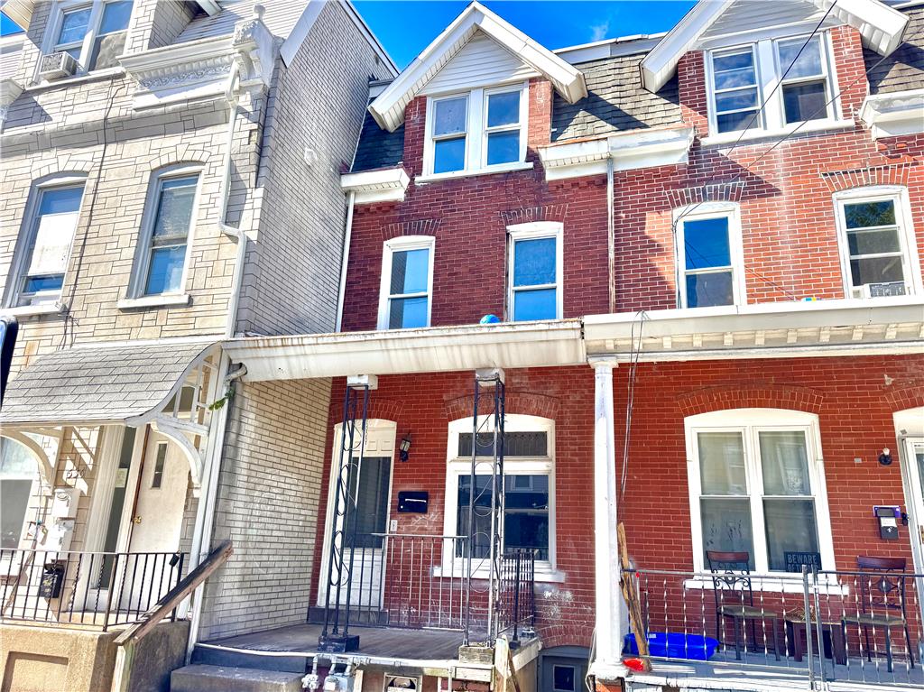 538 North New Street Property Photo 1