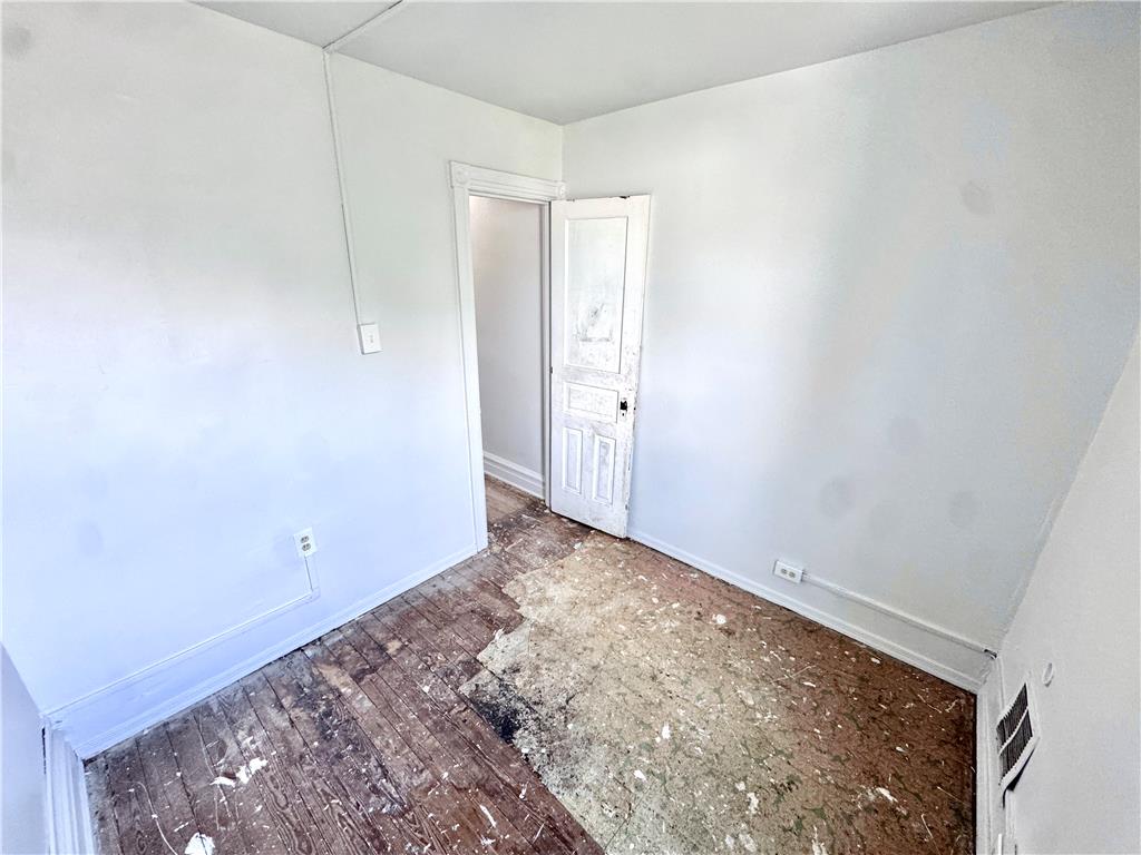 538 North New Street Property Photo 11