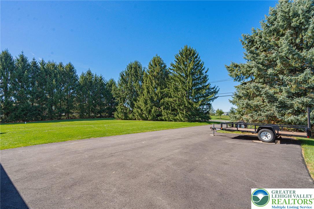 3063 Weidasville Road Property Photo 9