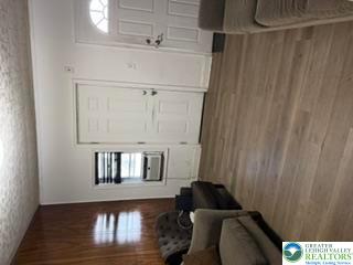 610 2nd Street Property Photo 4