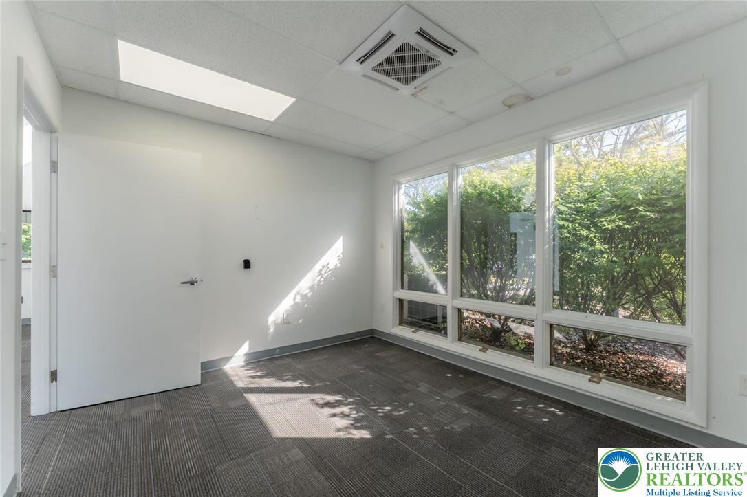 5851 Nor Bath Boulevard Property Photo 6